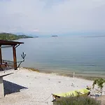 Balani Pensión 3*