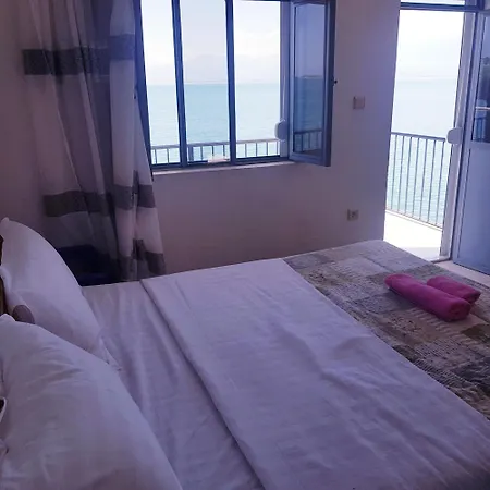 Guest house View Balani Restaurant *
