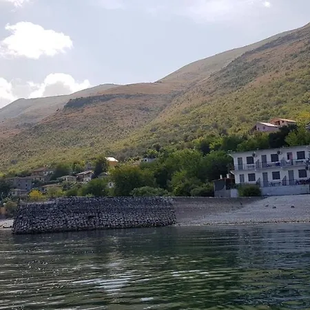 Balani Konukevi 4*